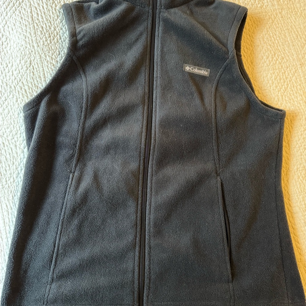 Columbia Black Fleece Vest